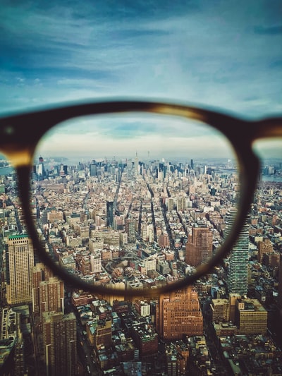 城市建筑的眼镜观